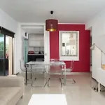 Apartman 2 Bdr W/pool And Jacuzzi By Lovelystay