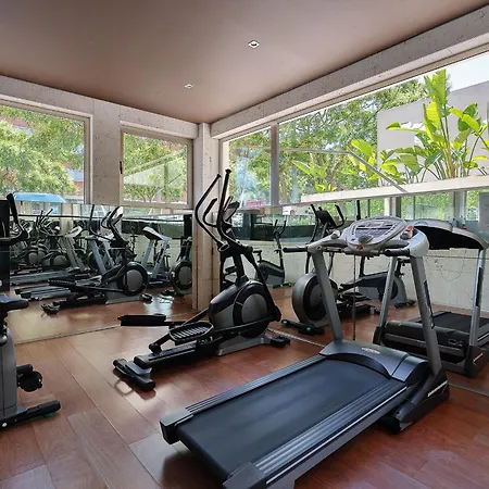 Lägenhet 2 Bdr W/pool And Jacuzzi By Lovelystay