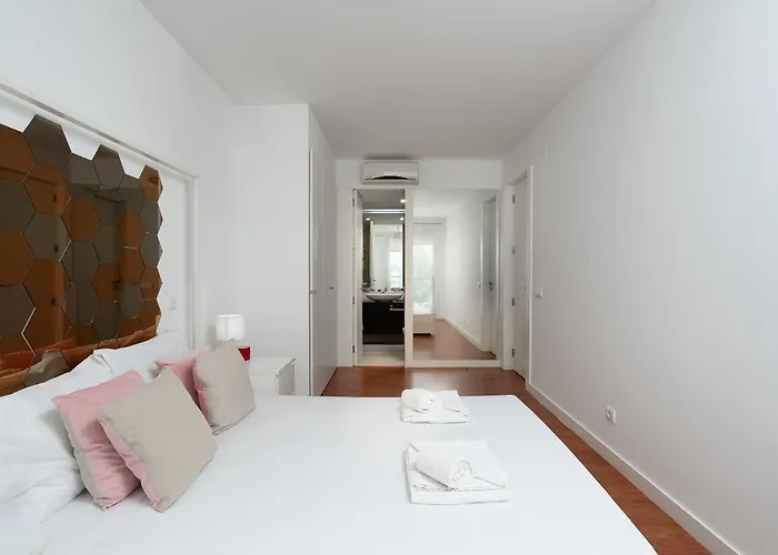 2 Bdr W/pool And Jacuzzi By Lovelystay Daire *