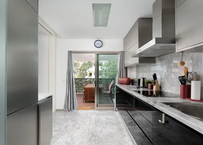 Daire 2 Bdr W/pool And Jacuzzi By Lovelystay *