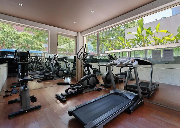 Daire 2 Bdr W/pool And Jacuzzi By Lovelystay