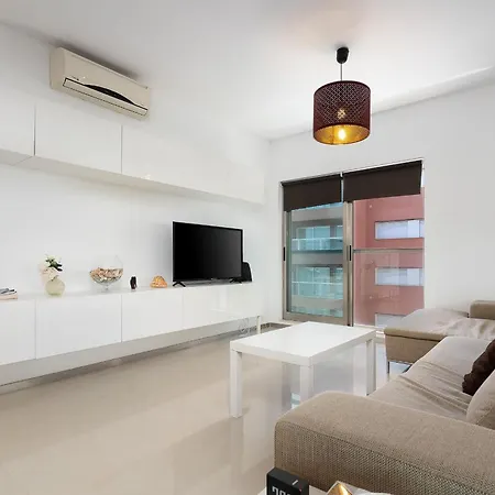 Lejlighed 2 Bdr W/pool And Jacuzzi By Lovelystay